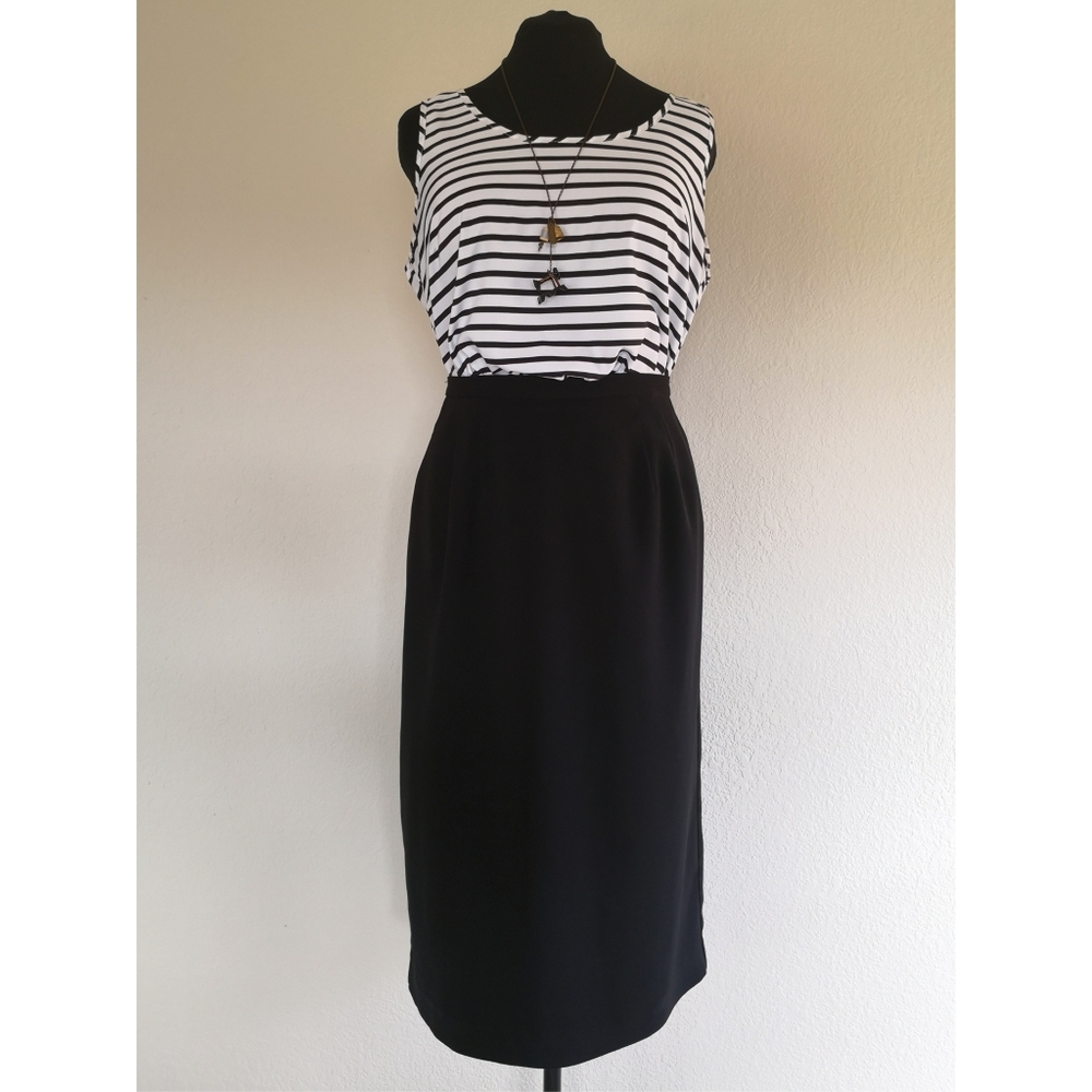 Long 90s Vintage Skirt